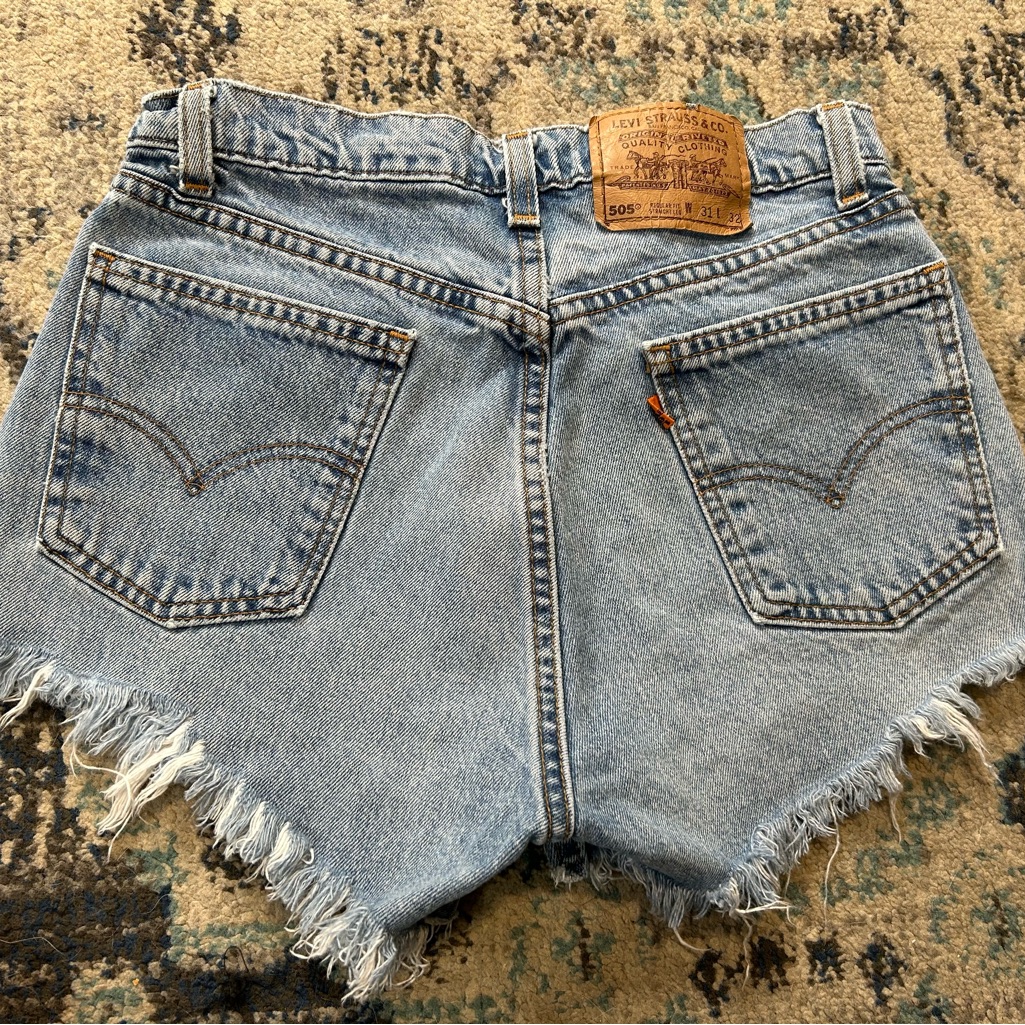 Vintage Levi’s Orange Tab 505 Shorts Cut Off Raw Hem 90s Sz 28 (31 Tag) Made Usa